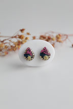 Drop Shaped Inlaid himalayan daisy, Queen Anne’s Lace and Big Daisy Dry flowers Pendant Set (Dark Pink, Dark blue & White)