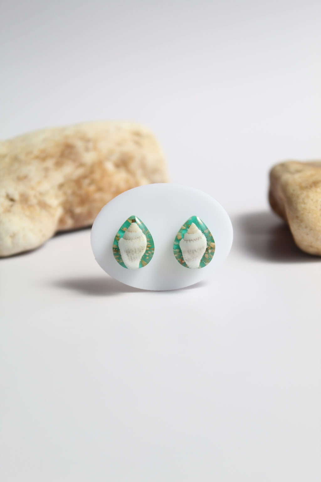Drop Shaped Inlaid starfish and seashell Pendant Set (Aqua Green Base)