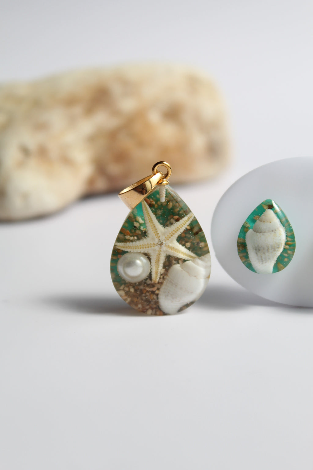 Drop Shaped Inlaid starfish and seashell Pendant Set (Aqua Green Base)