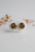 Round Shaped Inlaid himalayan daisy (mauve) and Queen Anne’s Lace (yellow) Dry flowers Pendant Set