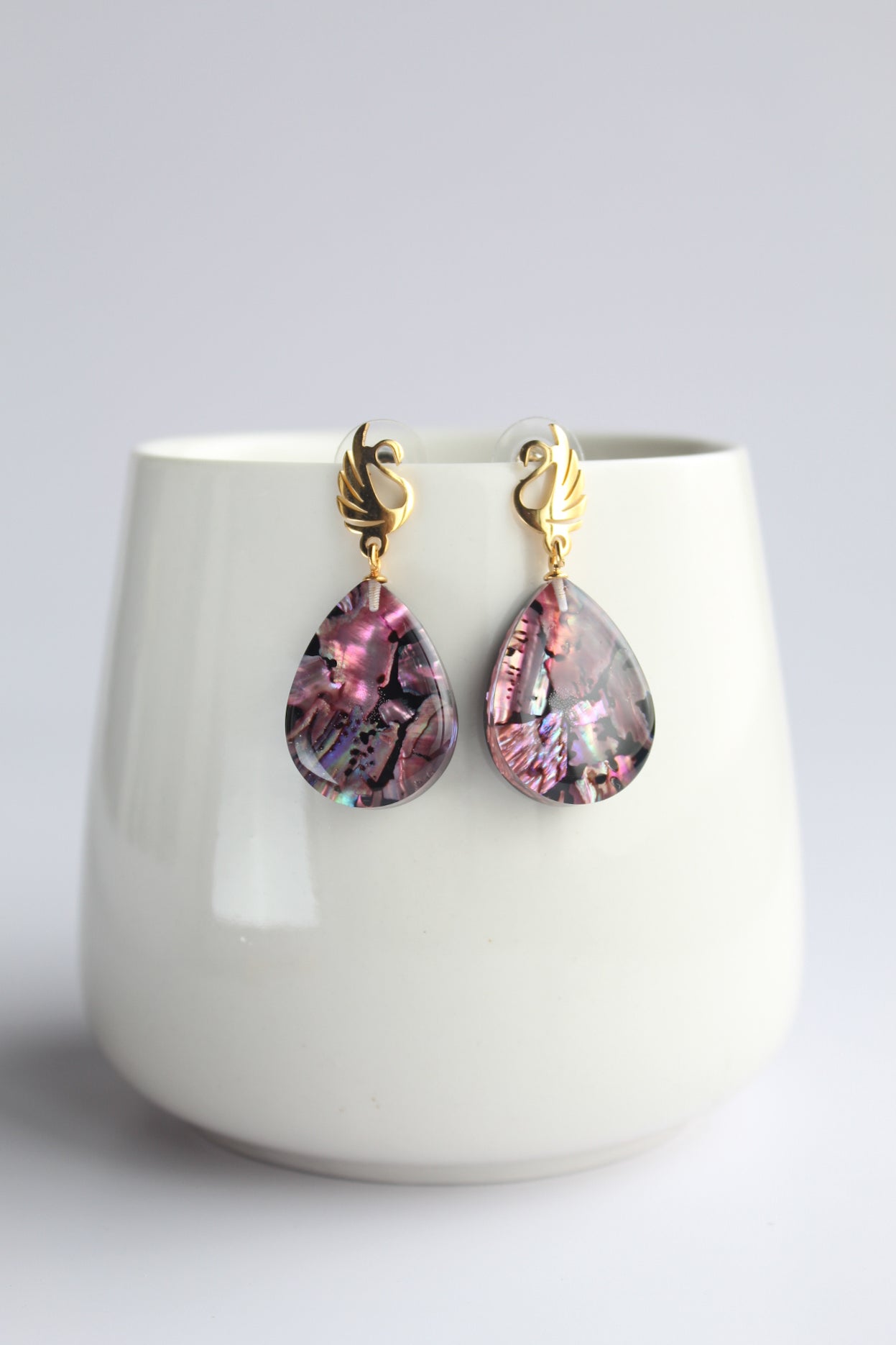 Water Drop Shaped Inlaid Abalone Shell (Reddish) Earring
