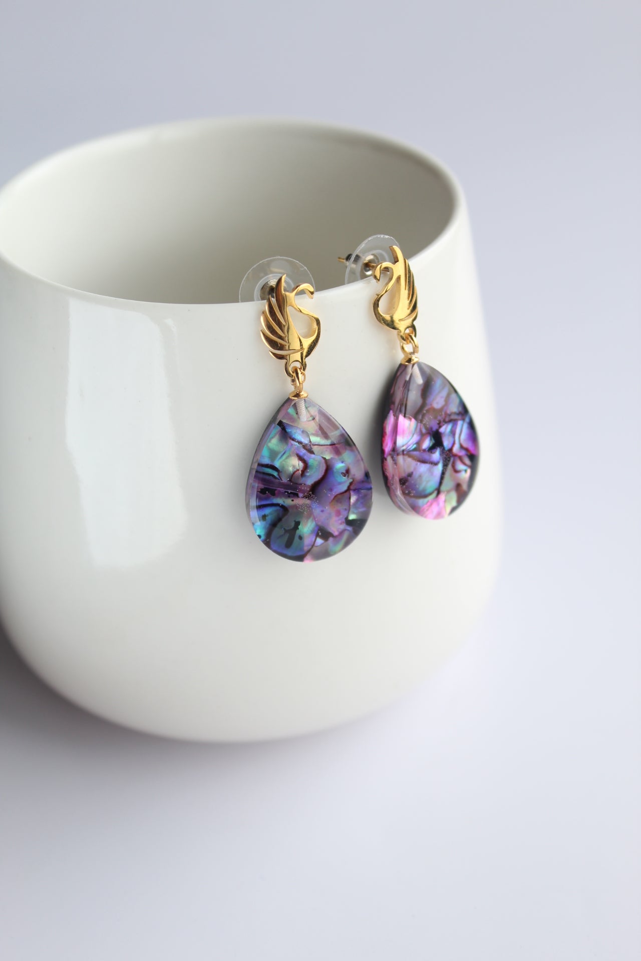 Water Drop Shaped Inlaid Abalone Shell (Purplish Pink and Mottled Green) Earring