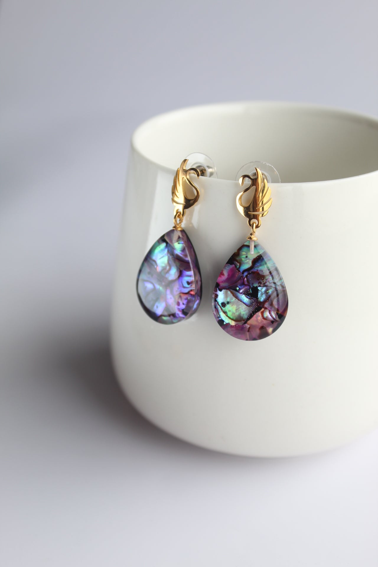 Water Drop Shaped Inlaid Abalone Shell (Purplish Pink and Mottled Green) Earring