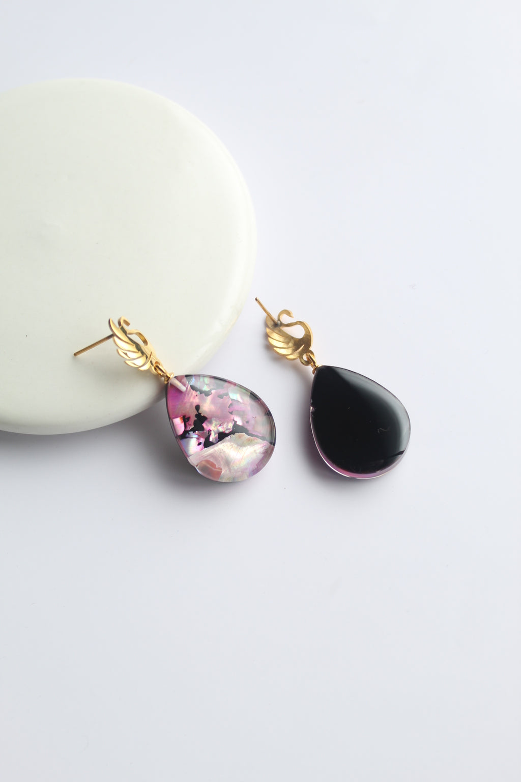 Water Drop Shaped Inlaid Abalone Shell (Pink) Earring