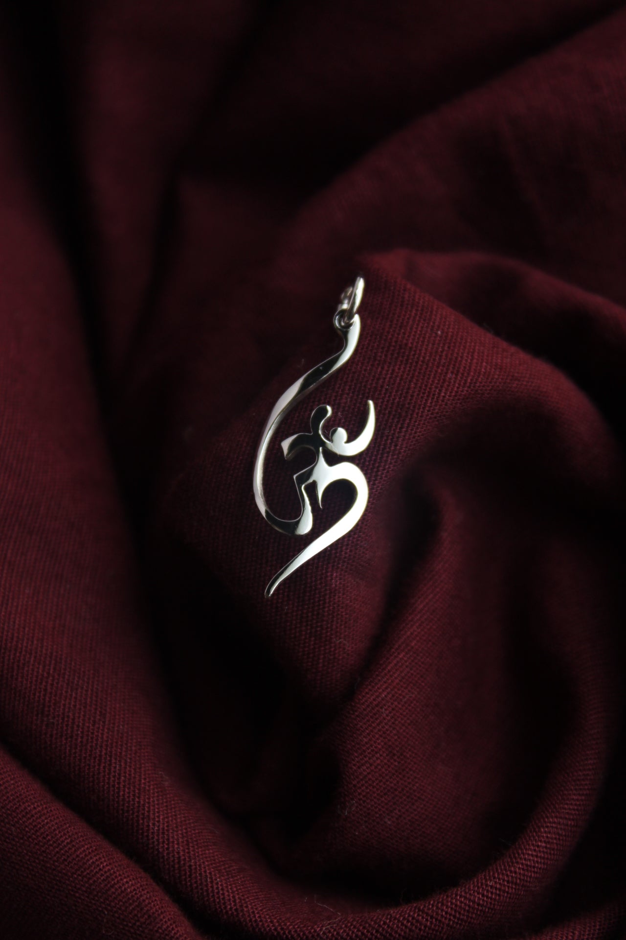 OM-Divine Flow Pendant