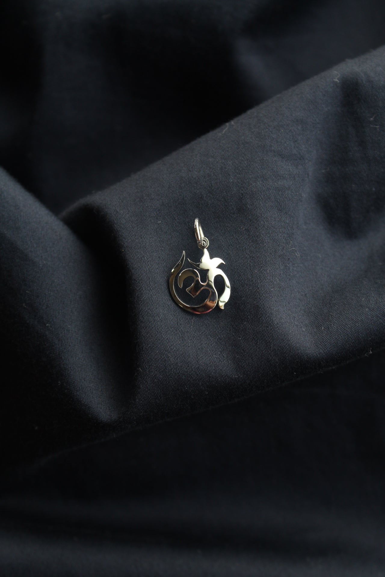 OM Pendant