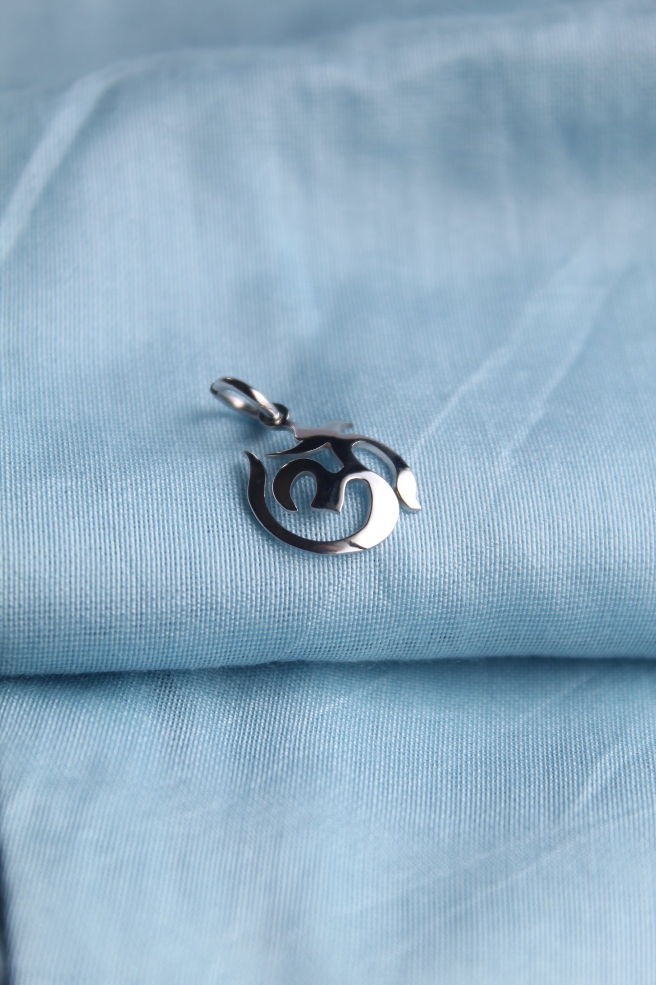 OM Pendant