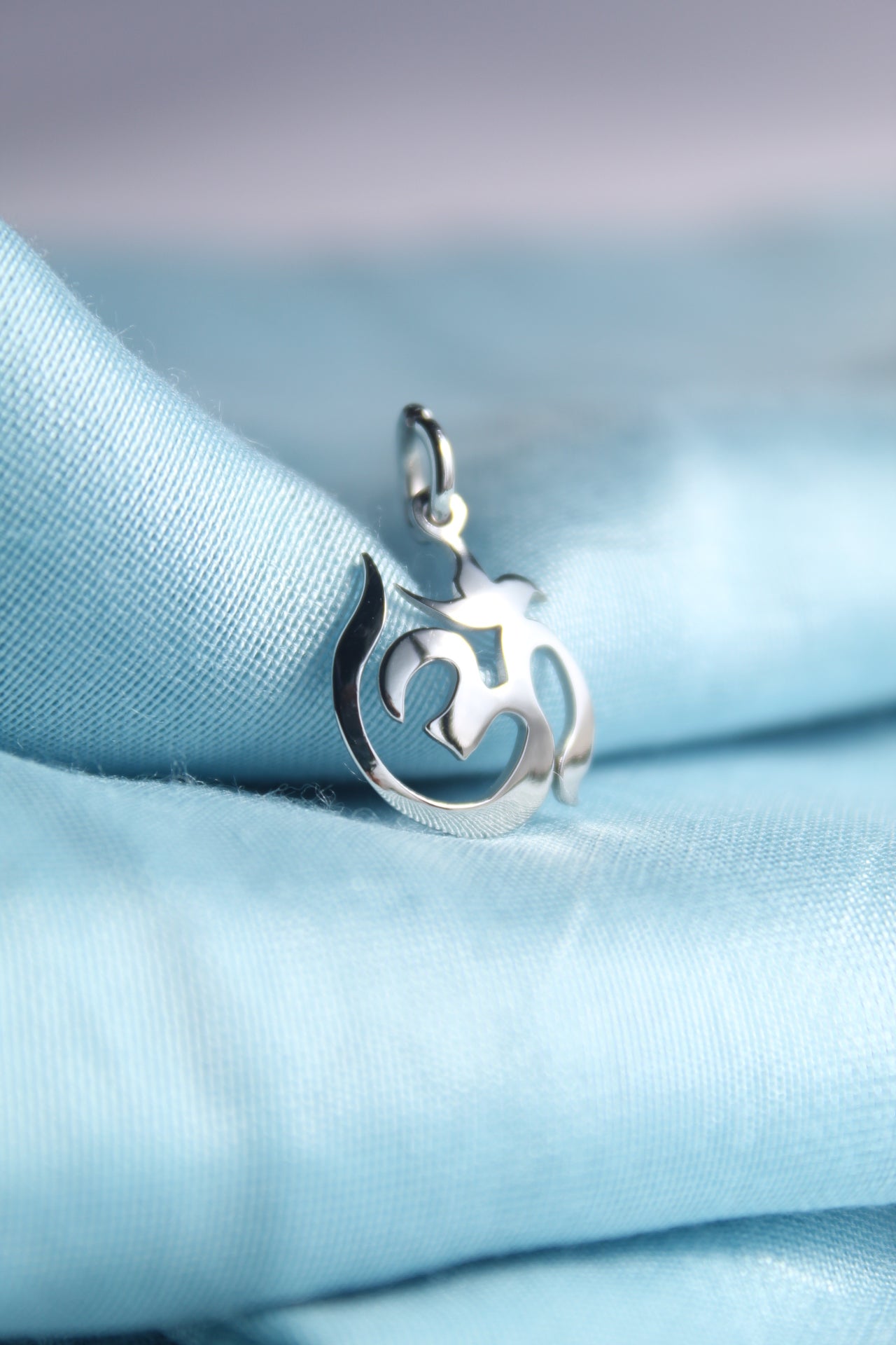 OM Pendant