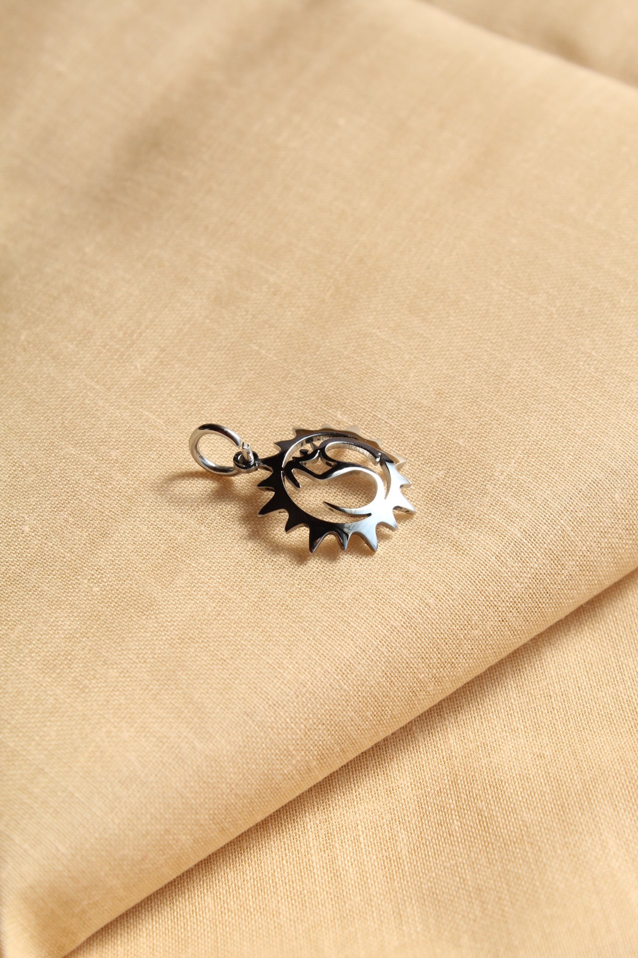 Divya Omchakra Pendant
