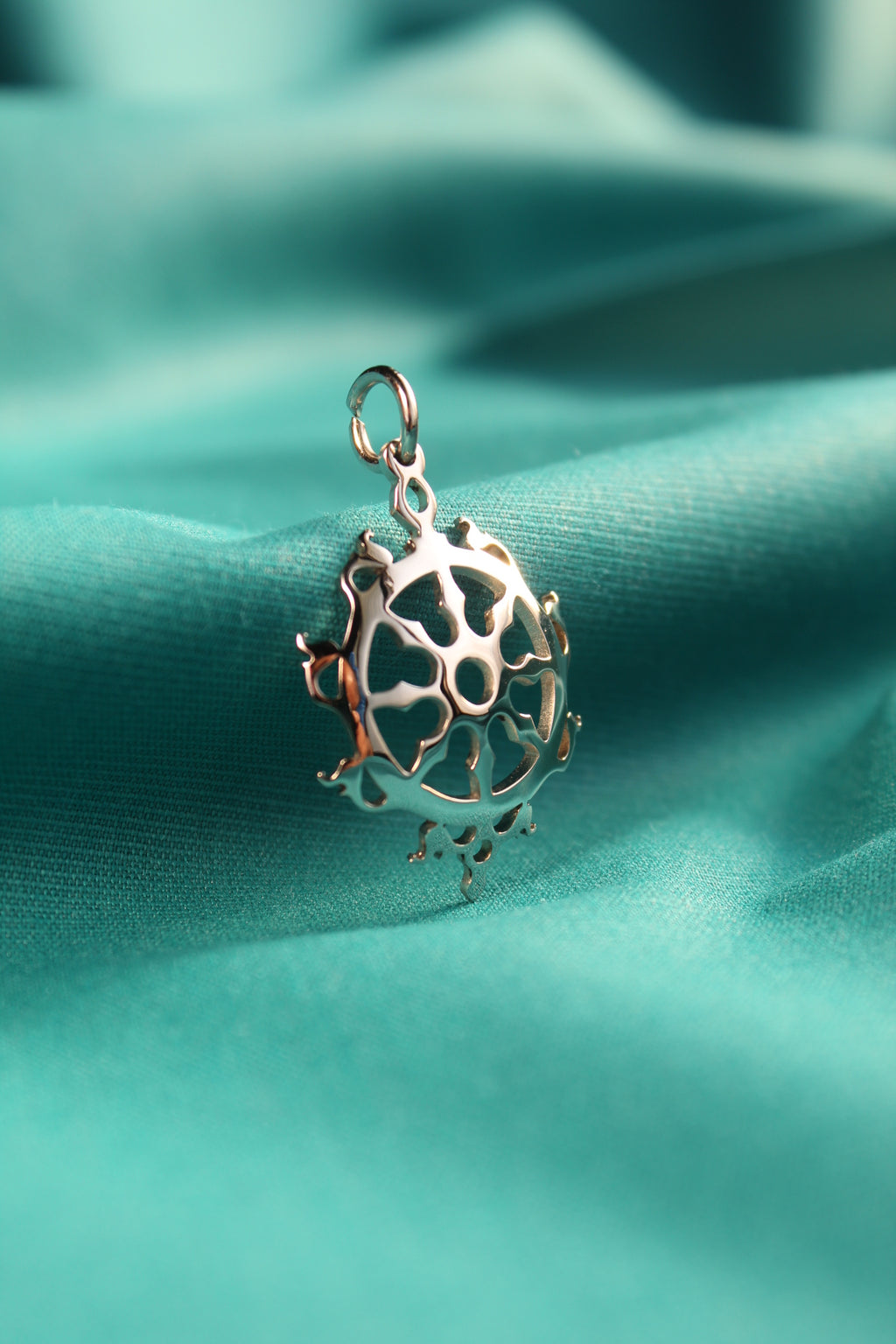 Neel Chakra Pendant